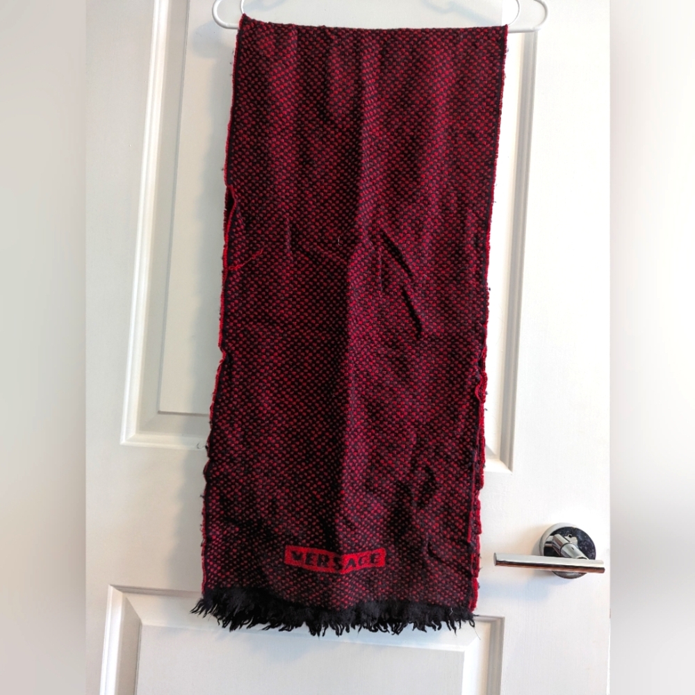 Versace 100% wool red and black scarf